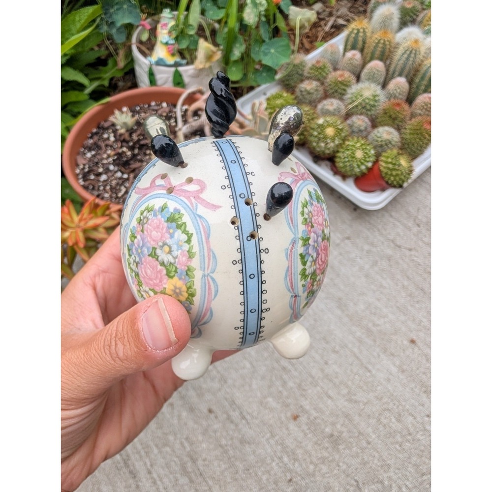 Vintage Porcelain Hatpin Holder Floral Chintz Pink Rose Round With 6 Vintage... - Picture 2 of 7